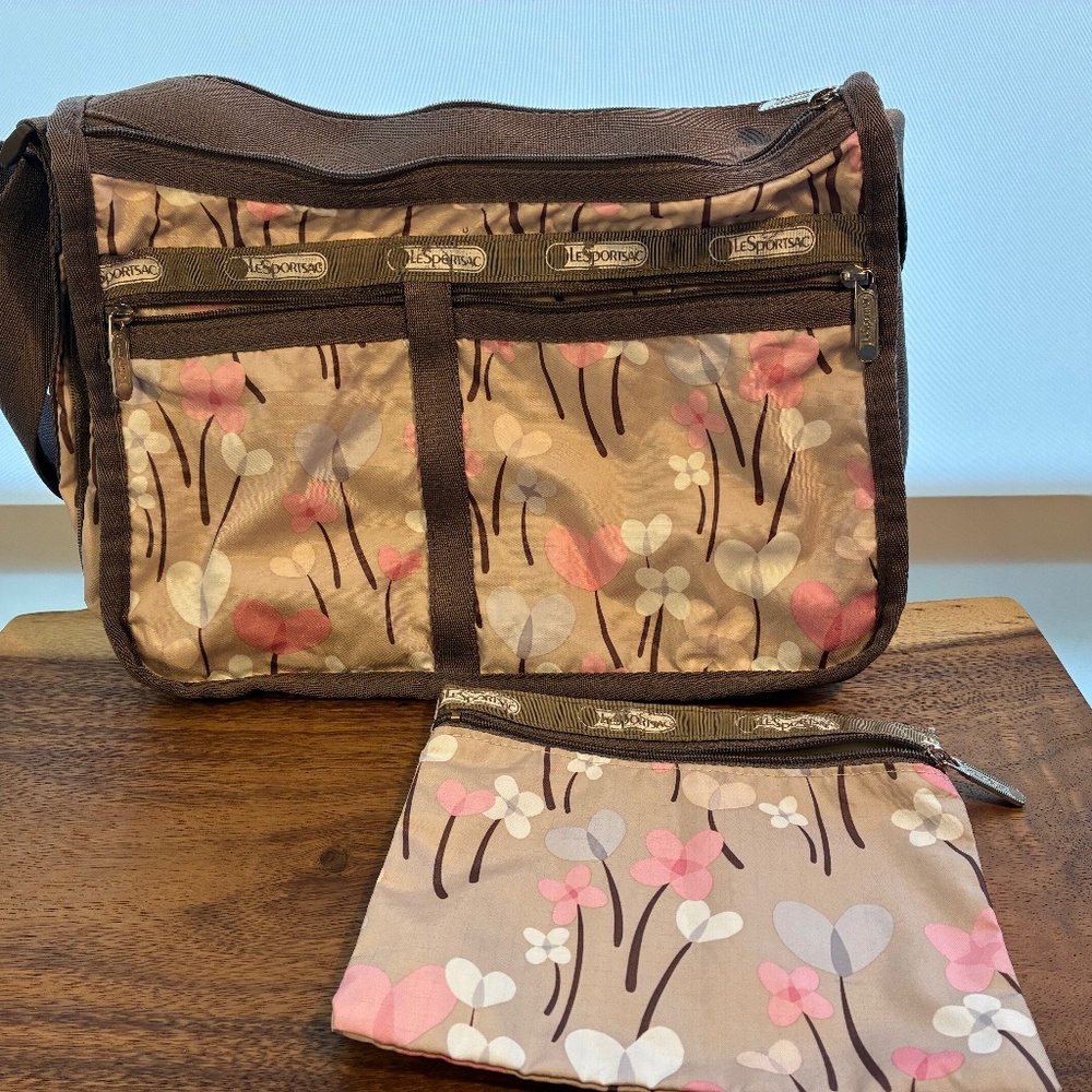 LeSportSac Luxury Everyday Bag in Heart and Flower Pattern